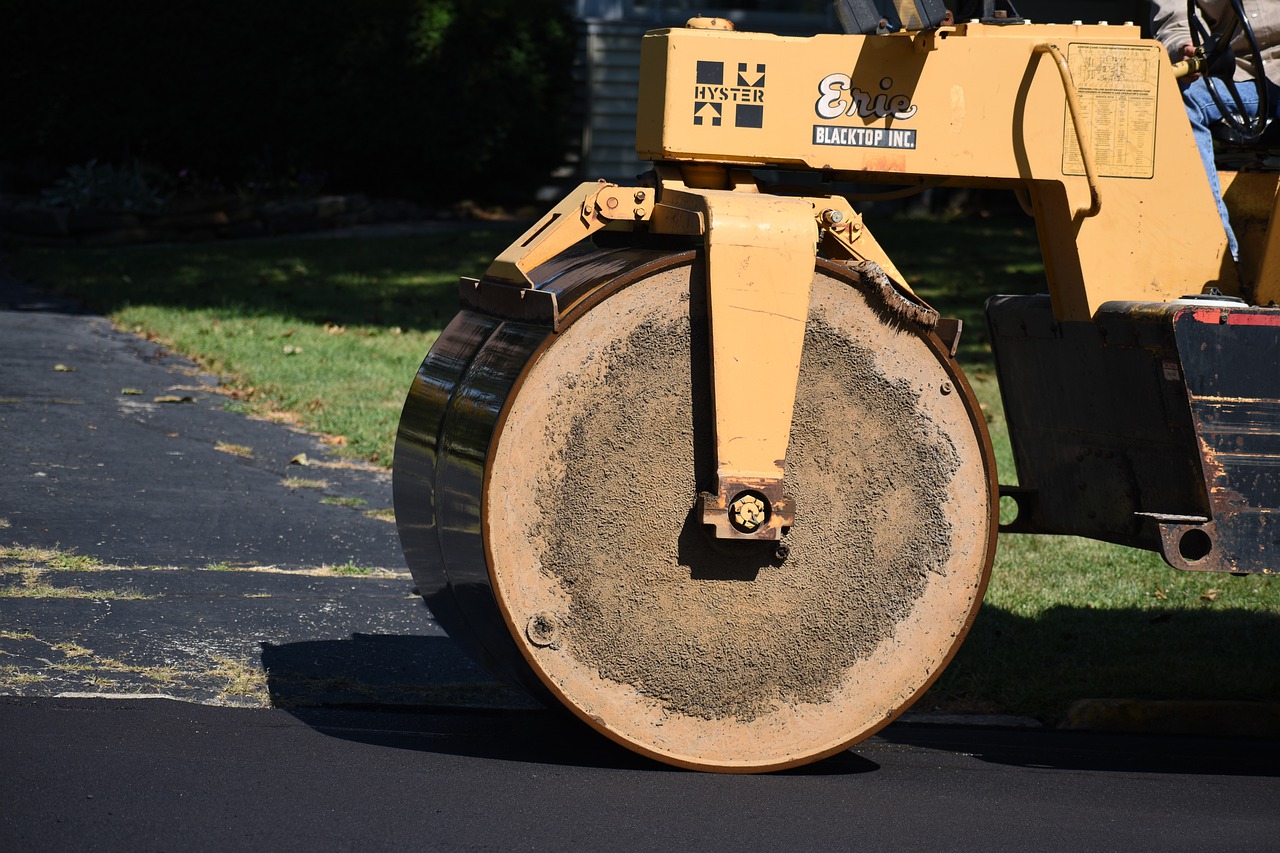 Iniziati i lavori di riasfaltatura delle strade